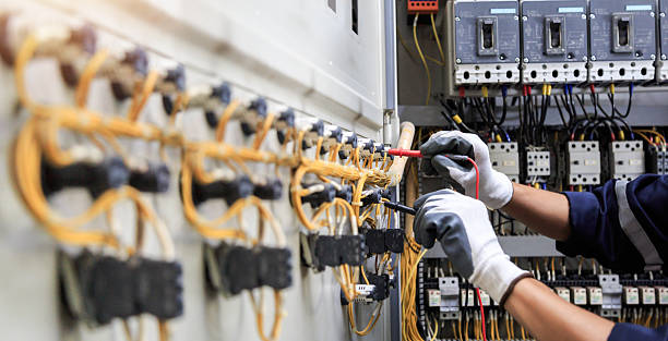 Professional Electrician technician working in Livingston, TX